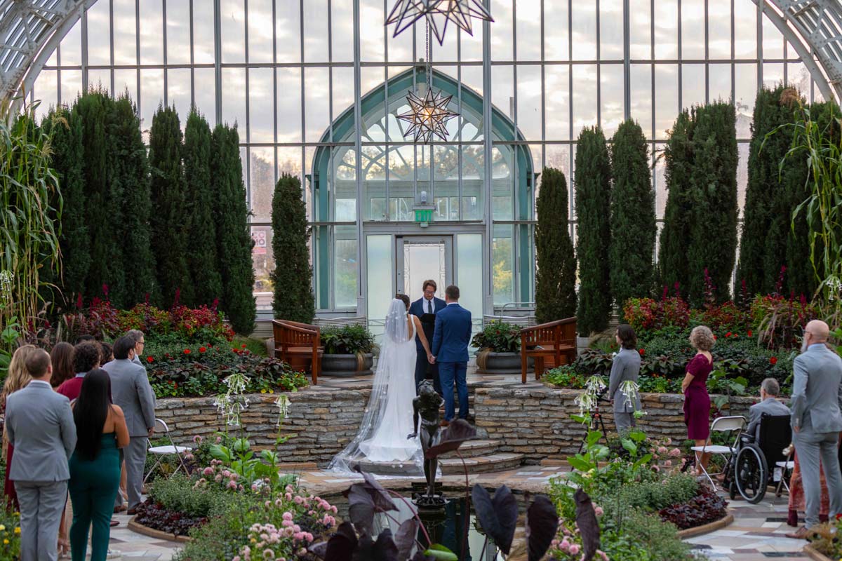 Wedding in Como Park Sunken Gardens