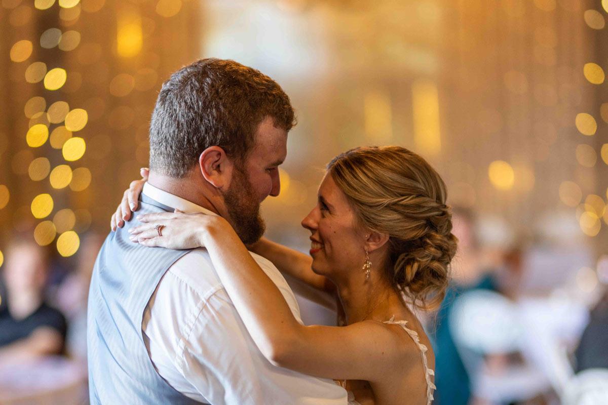 A smile for a couple's first dance